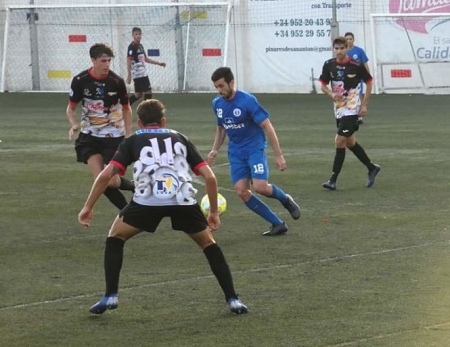 El Loja ha caído ante El Palo (PACO CASTILLO)