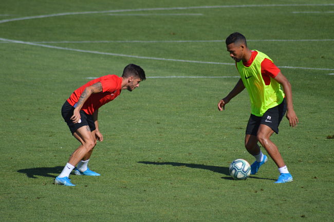 Herrera se mide a Neva (GRJ) 