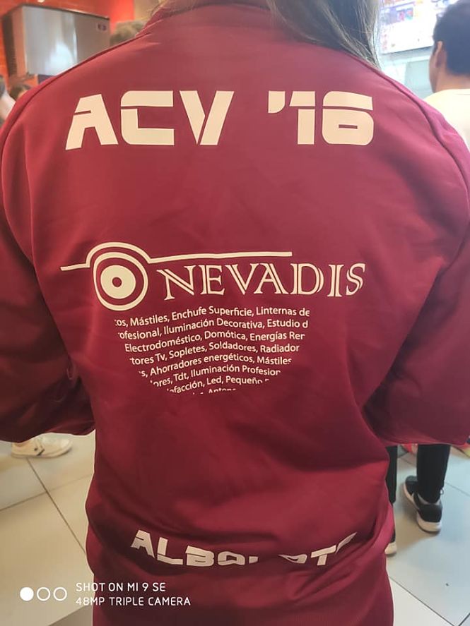 El Nevadis sacó su mejor versión ante Molina Voley (ACV´16)