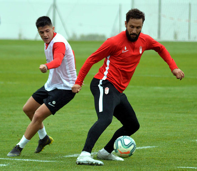 Germán ha terminado tocado el entrenamiento de este viernes (GRJ)