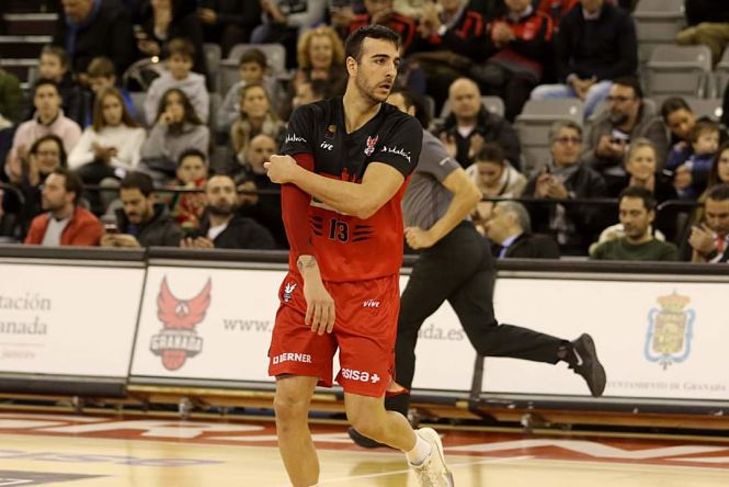 Alo Marín tiene muy complicada su participación en el partido (JOSÉ VELASCO) 