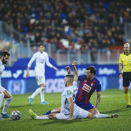 El Granada no tuvo su mejor día en Eibar (SD EIBAR) El Granada no tuvo su mejor día en Eibar (SD EIBAR)