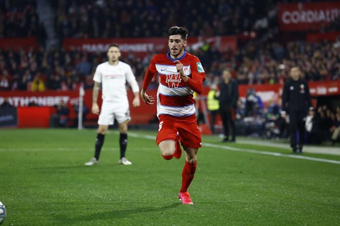 Carlos Neva estuvo mejor en ataque que en defensa (GRANADA CF) 