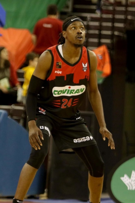Mykal Riley se ha recuperado de sus problemas de tobillo (JOSÉ VELASCO) Mykal Riley se ha recuperado de sus problemas de tobillo (JOSÉ VELASCO)