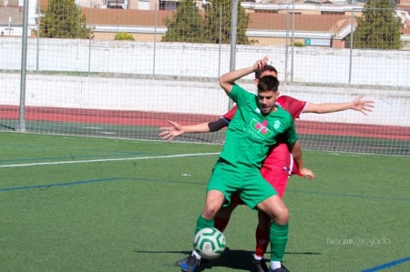 El Atarfe igualó ante el Rincón (ENCARNI QUESADA) El Atarfe igualó ante el Rincón (ENCARNI QUESADA)