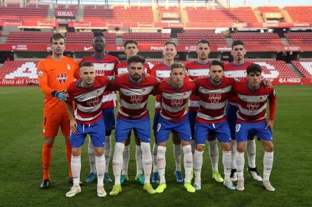 El Recreativo vuelve a `Los Cármenes` (JOSÉ VELASCO) El Recreativo vuelve a `Los Cármenes` (JOSÉ VELASCO)