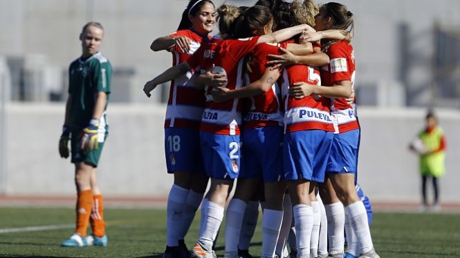 El Granada Femenino celebra uno de los goles (GRANADA CF) 