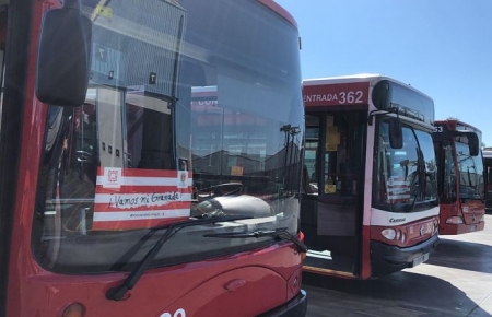 Mensajes de apoyo en los autobuses de Granada (AYUNTAMIENTO) Mensajes de apoyo en los autobuses de Granada (AYUNTAMIENTO)