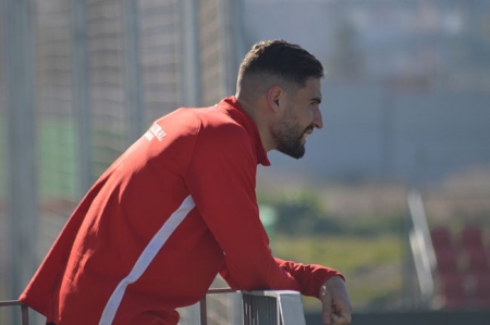 Puertas observa el entrenamiento del Recreativo (GRJ)