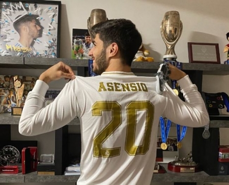 Asensio celebró el triunfo desde el salón de su casa Asensio celebró el triunfo desde el salón de su casa