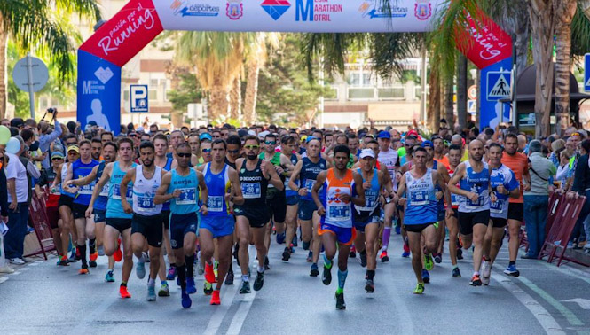 Salida de la Media Maratón `Ciudad de Motril` (AYTO. MOTRIL) 