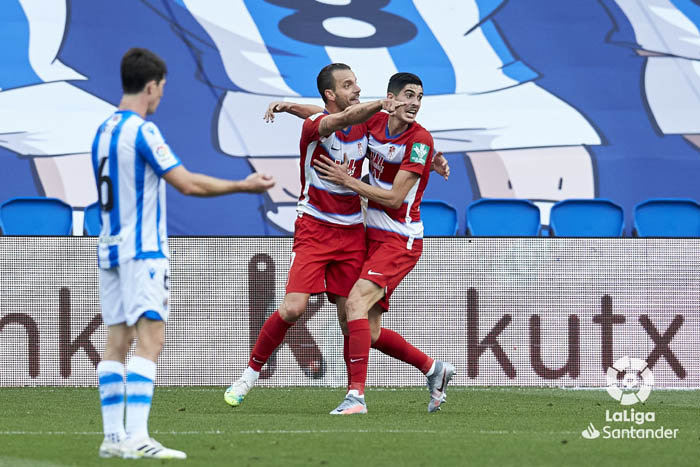 Roberto Soldado celebra el tanto ante la Real Sociedad (LALIGA