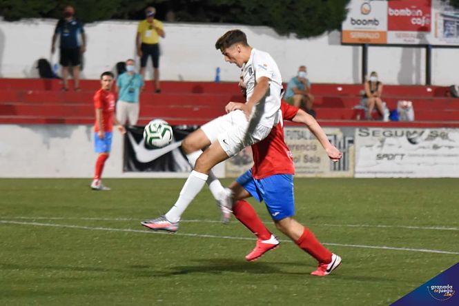 El Almuñécar City es el favorito para lograr el ascenso (JOSÉ M. BALDOMERO) 