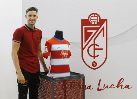Juan Ignacio Bruguet ya es jugador del Recreativo (GRANADA CF) Juan Ignacio Bruguet ya es jugador del Recreativo (GRANADA CF)