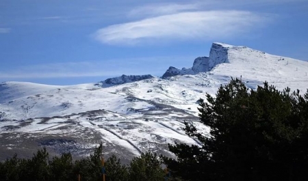 Vista del Pico Veleta en Sierra Nevada, en imagen de archivo (112 ANDALUCÍA) Vista del Pico Veleta en Sierra Nevada, en imagen de archivo (112 ANDALUCÍA)