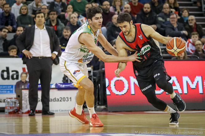 Manu Rodríguez durante un partido (FUNDACIÓN CB GRANADA)