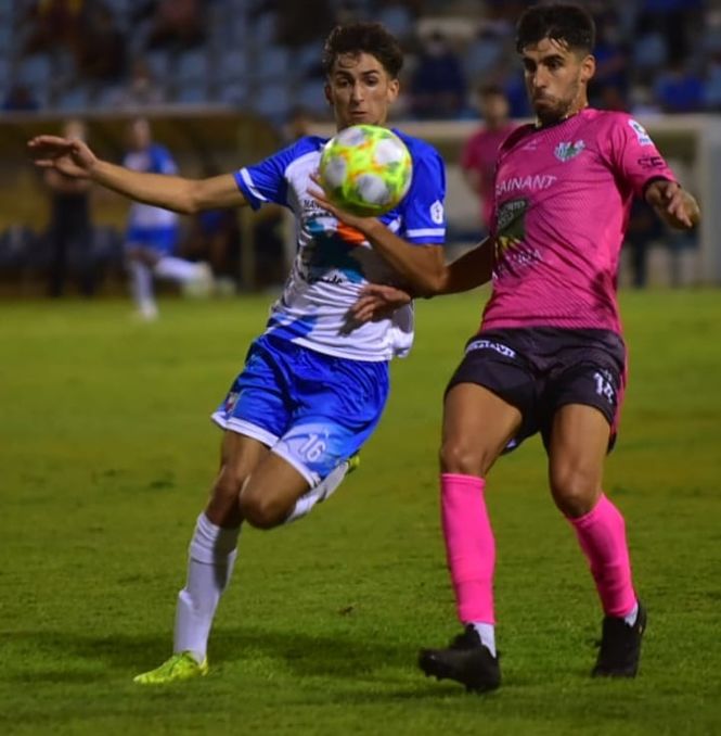 Raúl intenta marcharse de Portillo (VICENTE GARCÍA) 