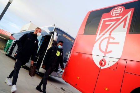 La expedición del Granada ha partido esta mañana hacia Eindhoven (GCF) La expedición del Granada ha partido esta mañana hacia Eindhoven (GCF)