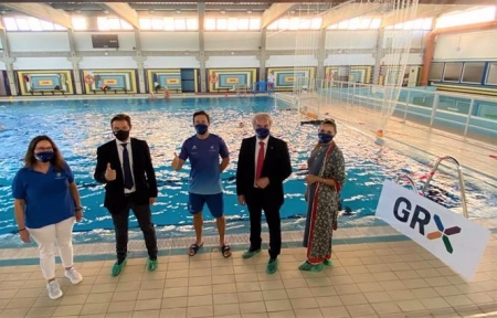 El Ayuntamiento visita al Club Natación Alhambra (AYUNTAMIENTO) 