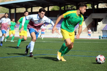 El Loja se ha llevado un disputado derbi (MIGUEL JAIMEZ) El Loja se ha llevado un disputado derbi (MIGUEL JAIMEZ)