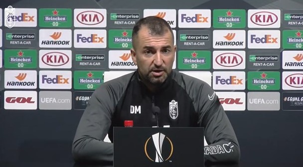 Diego Martínez, durante la rueda de prensa previa al partido ante el Omonia (GCF TV)