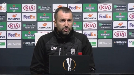 Diego Martínez, durante la rueda de prensa previa al choque de mañana ante el PSV (GCF TV)