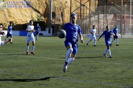 El Atlético Monachil visitará al Iznalloz (HELIODORO FERNÁNDEZ - NIETO) El Atlético Monachil visitará al Iznalloz (HELIODORO FERNÁNDEZ - NIETO)