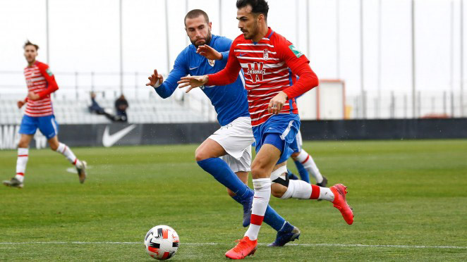 El Recreativo no pudo con el líder (GRANADA CF) 