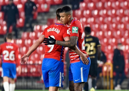 El Granada no pudo repetir semifinal copera tras un desenlace muy cruel (JOSÉ M. BALDOMERO) El Granada no pudo repetir semifinal copera tras un desenlace muy cruel (JOSÉ M. BALDOMERO)
