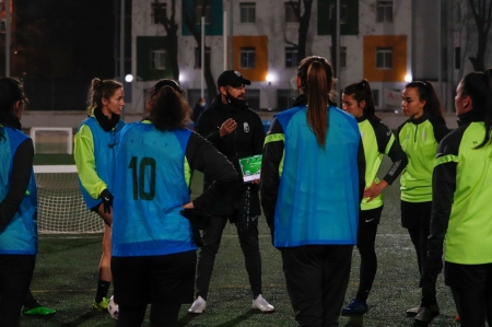 El Granada Femenino quiere regresar a la competición con una victoria en el derbi (GCF FEMENINO) El Granada Femenino quiere regresar a la competición con una victoria en el derbi (GCF FEMENINO)