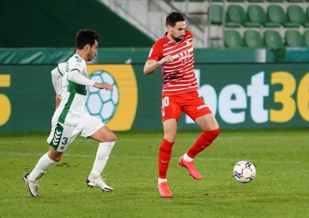 El Granada se medirá al Elche el domingo 28 de febrero a las 18:30 horas en el `Nuevo Los Cármenes´ (PEPE VILLOSLADA / GCF) El Granada se medirá al Elche el domingo 28 de febrero a las 18:30 horas en el `Nuevo Los Cármenes´ (PEPE VILLOSLADA / GCF)