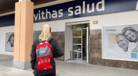 Llegada a la clínica de Isabella Slim (RACA) 