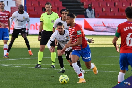 El Granada viajará a `Mestalla´ sabiendo si es equipo de cuartos de Europa League (JOSÉ M. BALDOMERO) El Granada viajará a `Mestalla´ sabiendo si es equipo de cuartos de Europa League (JOSÉ M. BALDOMERO)