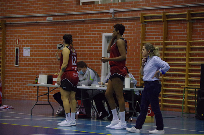Maribel Píñar durante un partido (RACA) 
