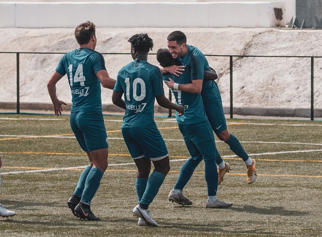 El Almuñécar City venció al Dúrcal (CD ALMUÑECAR CITY) 