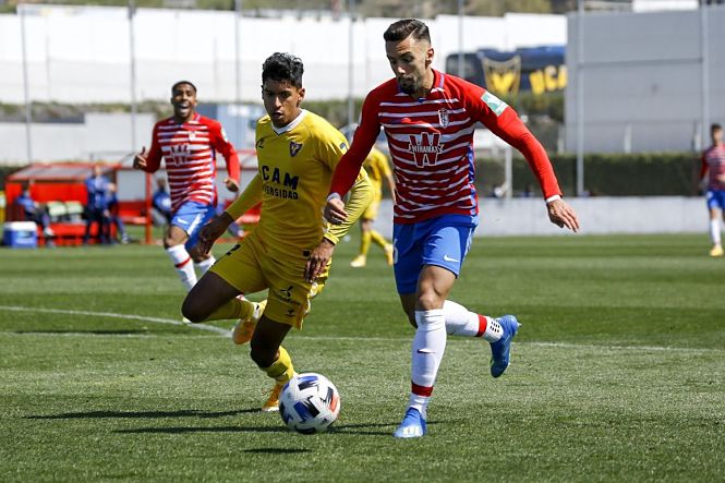 El Recreativo de Granada cayó ante el líder (GRANADA CF) 