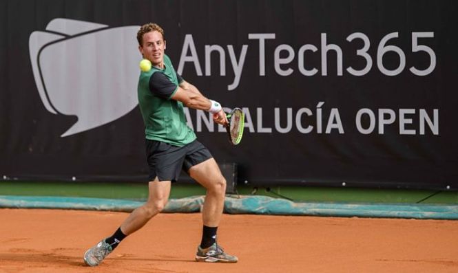 Roberto Carballés durante el partido (LAWEBDELTENIS)