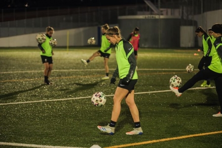 El Granada Femenino ha preparado con la misma pasión de siempre el choque de mañana (GCF FEMENINO) El Granada Femenino ha preparado con la misma pasión de siempre el choque de mañana (GCF FEMENINO)