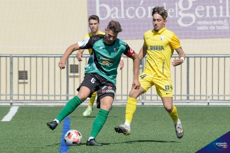El CD Huétor Vega visita este domingo al Juventud de Torremolinos (J. M. BALDOMERO) El CD Huétor Vega visita este domingo al Juventud de Torremolinos (J. M. BALDOMERO)