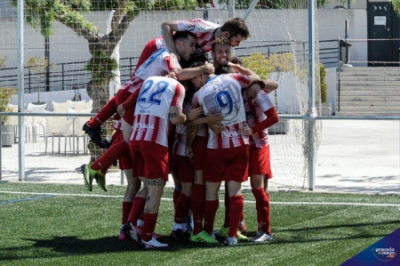 El Arenas de Armilla sólo piensa en ganar esta jornada al líder (J. M. BALDOMERO) El Arenas de Armilla sólo piensa en ganar esta jornada al líder (J. M. BALDOMERO)