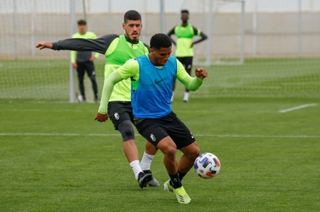 El Recreativo busca volver a la senda de la victoria (CANTERA NAZARÍ) El Recreativo busca volver a la senda de la victoria (CANTERA NAZARÍ)