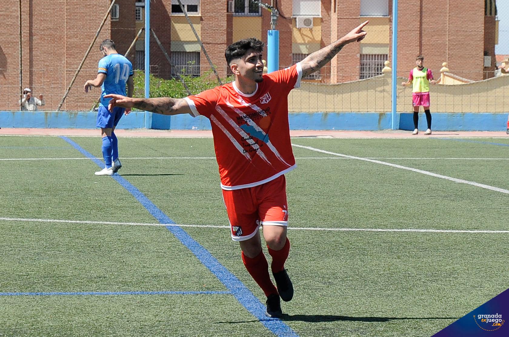 Óscar Lozano abrió el marcador esta mañana en Maracena (JOSÉ M. BALDOMERO)