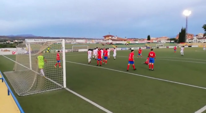 El Guadix CF celebra el tercer tanto (GUADIX CF) 