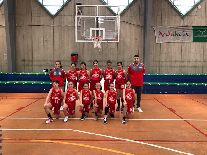 Equipo alevín femenino del MLG Electrosolar RACA (RACA) 