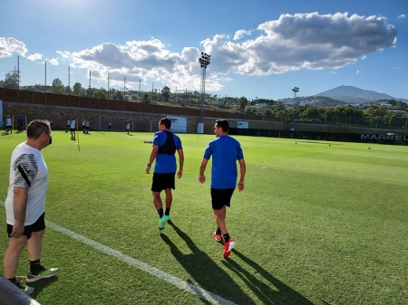 Bacca y Montoro saltan al césped en la sesión de ayer (FRAN CALVO)
