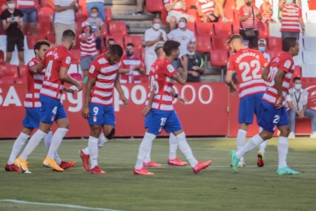 El Granada disputará esta tarde su último amistoso de pretemporada ante el Linares Deportivo (JOSÉ VELASCO / GRJ) El Granada disputará esta tarde su último amistoso de pretemporada ante el Linares Deportivo (JOSÉ VELASCO / GRJ)