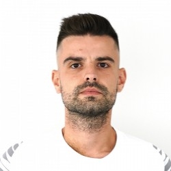 Roger Lamesa, entrenador del Granada Femenino, valoró muy positivamente el primer triunfo en liga de su equipo (GCF) Roger Lamesa, entrenador del Granada Femenino, valoró muy positivamente el primer triunfo en liga de su equipo (GCF)