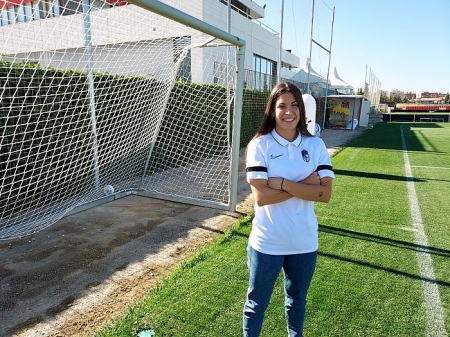 Cristina Postigo posa para Granada En Juego en la Ciudad Deportiva (FRAN CALVO) Cristina Postigo posa para Granada En Juego en la Ciudad Deportiva (FRAN CALVO)