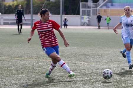 Cristina Postigo, durante un partido de la pasada campaña ante el Málaga (JOSÉ VELASCO / GRJ)