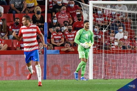 Rui Silva, durante el partido contra el Granada en el `Nuevo Los Cármenes` (JOSÉ M. BALDOMERO) Rui Silva, durante el partido contra el Granada en el `Nuevo Los Cármenes` (JOSÉ M. BALDOMERO)